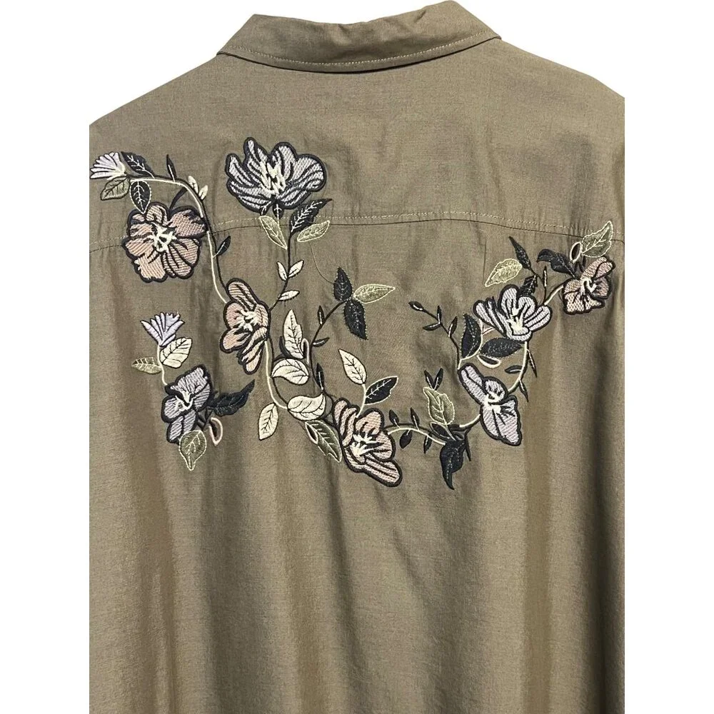 NWT Westport Women 3X Button-Up Shirt Olive Embroidered Pockets Roll-Tab Sleeve - Picture 8 of 16